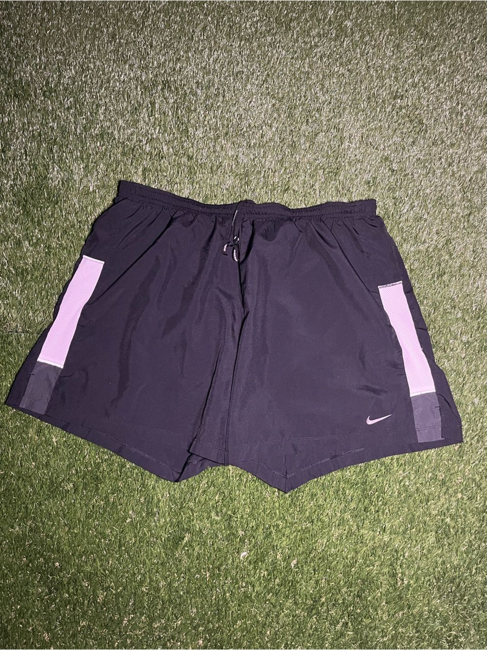 Nike Black Dri-FIT Athletic Shorts with Subtle White Logo Men’s XL W/ Spandex